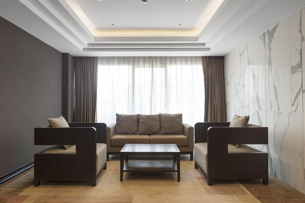 Sc Park Hotel Бангкок Экстерьер фото